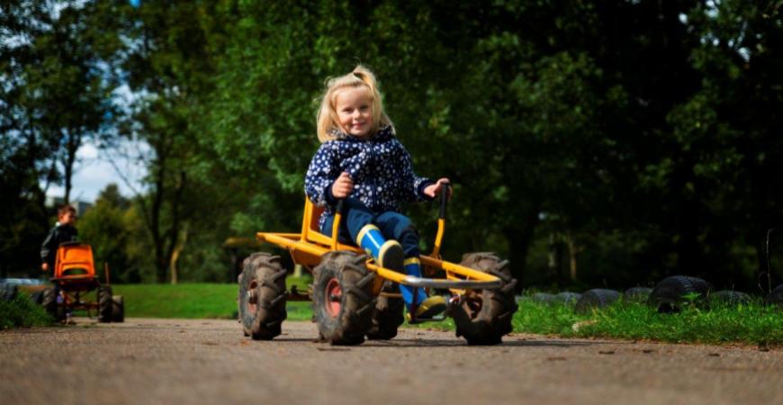 Mooncarbanen i Madsby Legepark