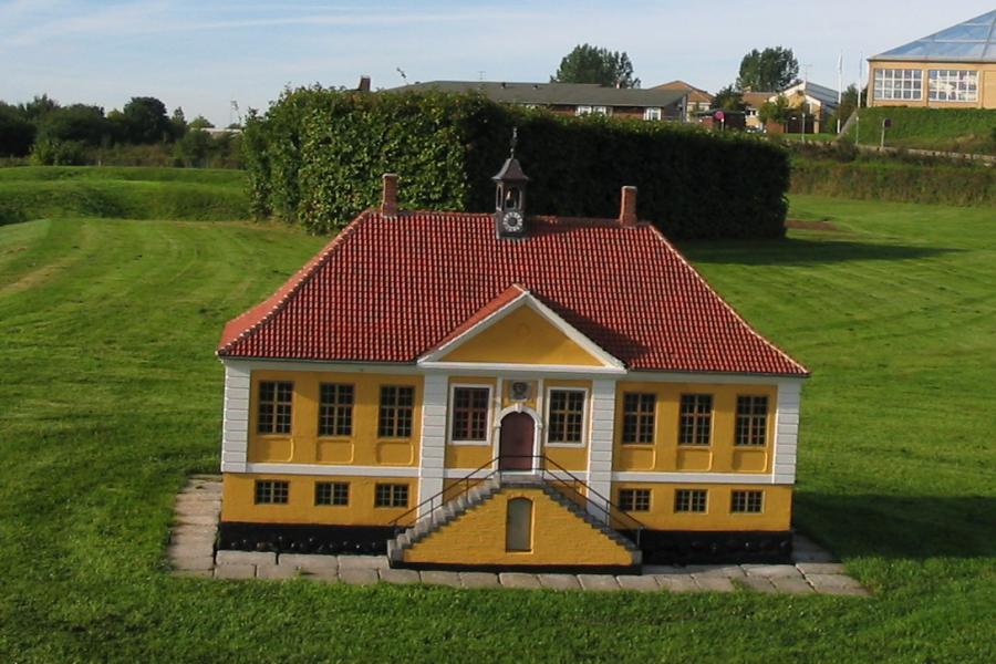 Miniby